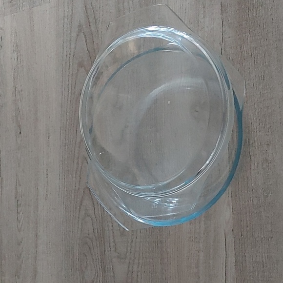 Martinez casserole dish with lid - Picture 3 of 5